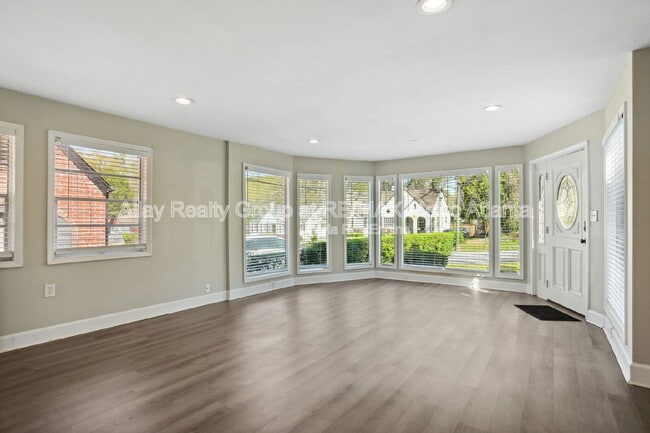 Building Photo - 1770 Rogers Ave SW