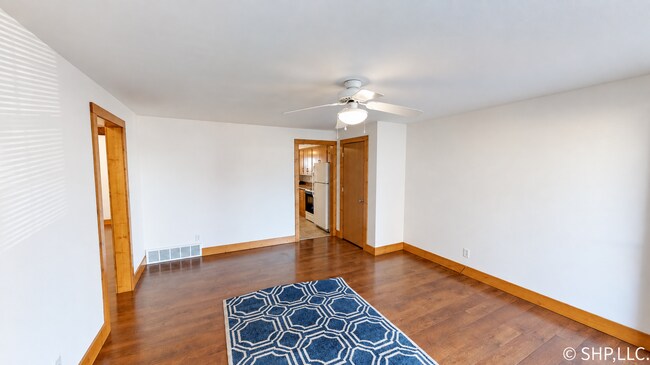 Sala de estar - 1210 W Ash St