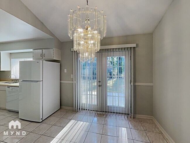 Foto del edificio - 9062 Homewood Dr