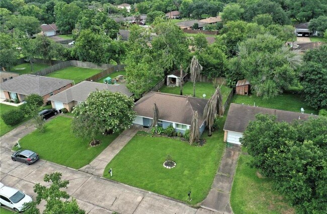 Building Photo - 507 Avondale Ln