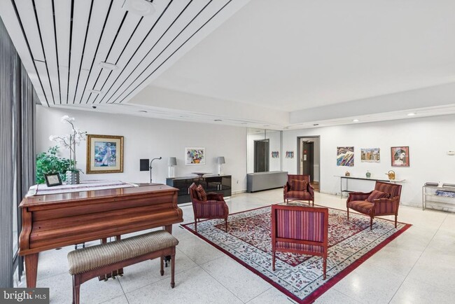 Foto del edificio - 7301 Coventry Ave