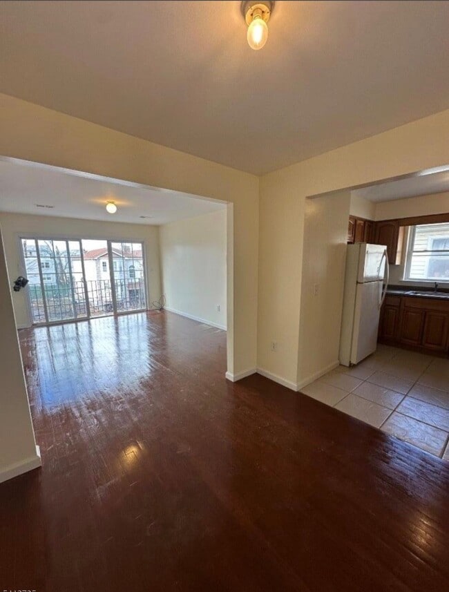 Building Photo - 138 22nd St