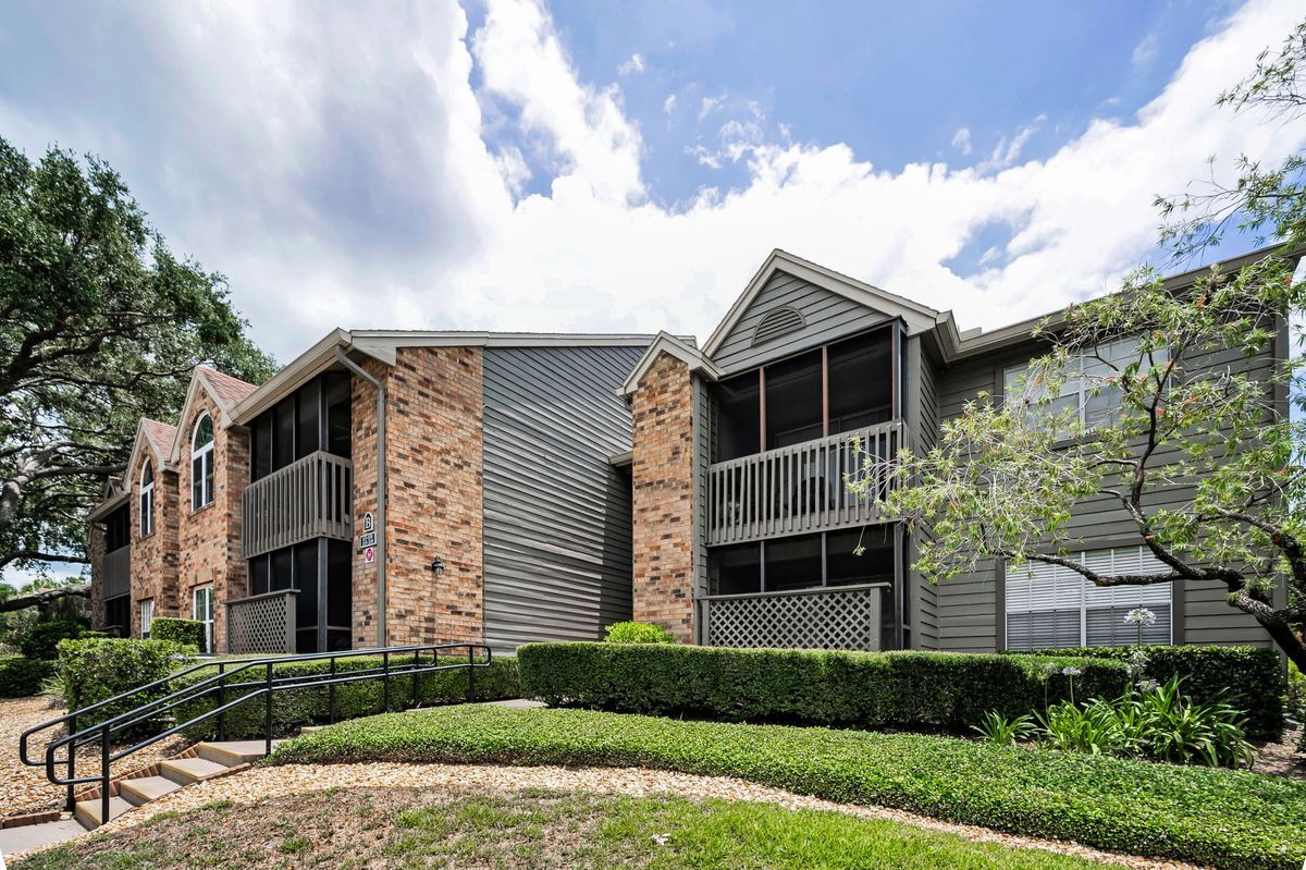 Foto principal - 2500 Winding Creek Blvd