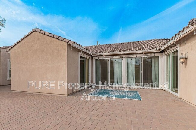 Building Photo - 2146 E Desert Broom Dr