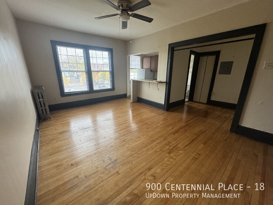 Primary Photo - 900 Centennial Pl