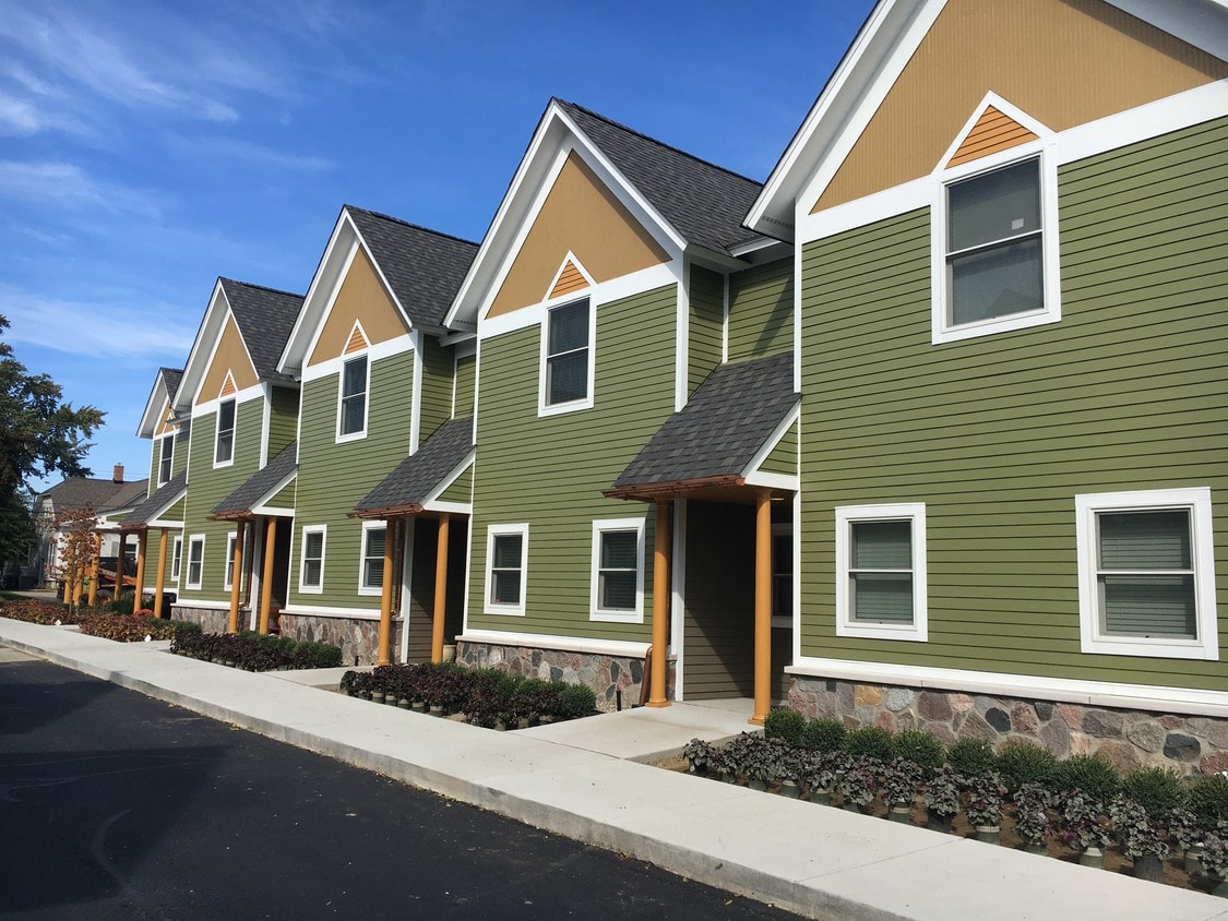 Primary Photo - 253 S Union St