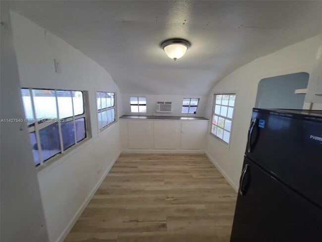 Photo - 825 SW 1st St Apartment