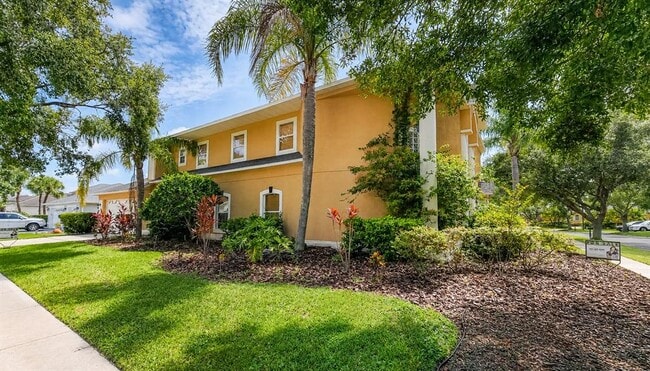 Foto del edificio - 357 Fairway Pointe Cir