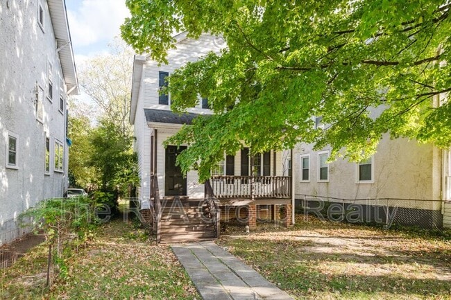 Photo - 2909 2nd Ave House