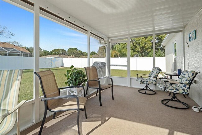 Foto del edificio - 12255 Linden Dr