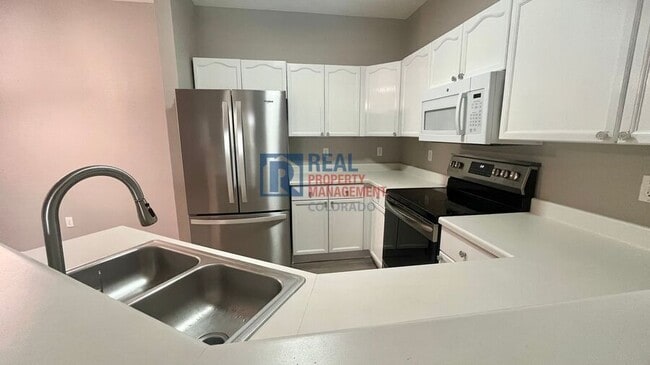 Building Photo - 9611 W Coco Cir