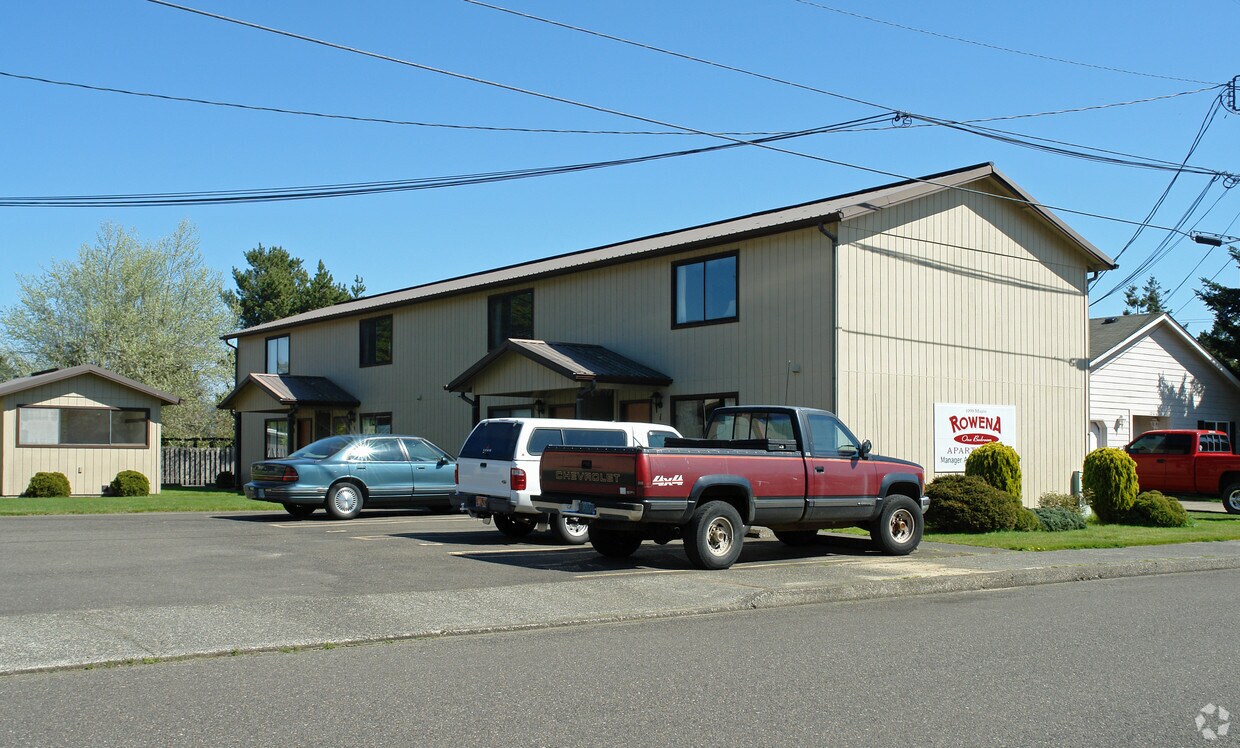 Primary Photo - Rowena Apartments