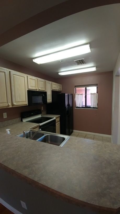 Building Photo - 2387 Lake Heather Heights Ct