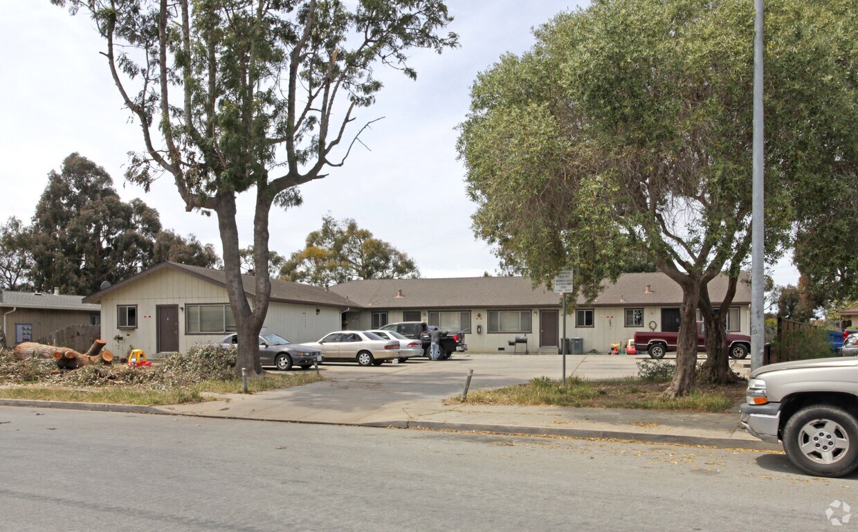 1275 Cherokee Dr, Salinas, CA 93906 Apartments in Salinas, CA