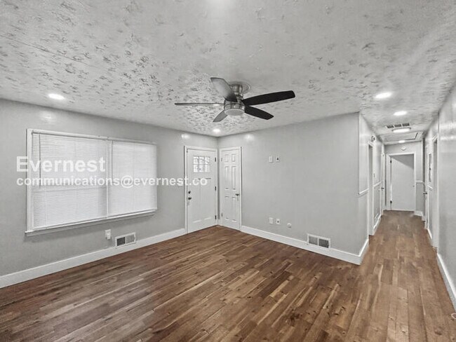 Foto del edificio - 1244 Calhoun Ave