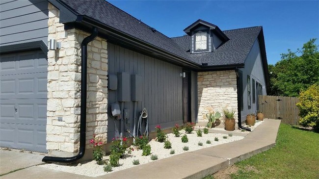 Building Photo - 504 Cutty Trail