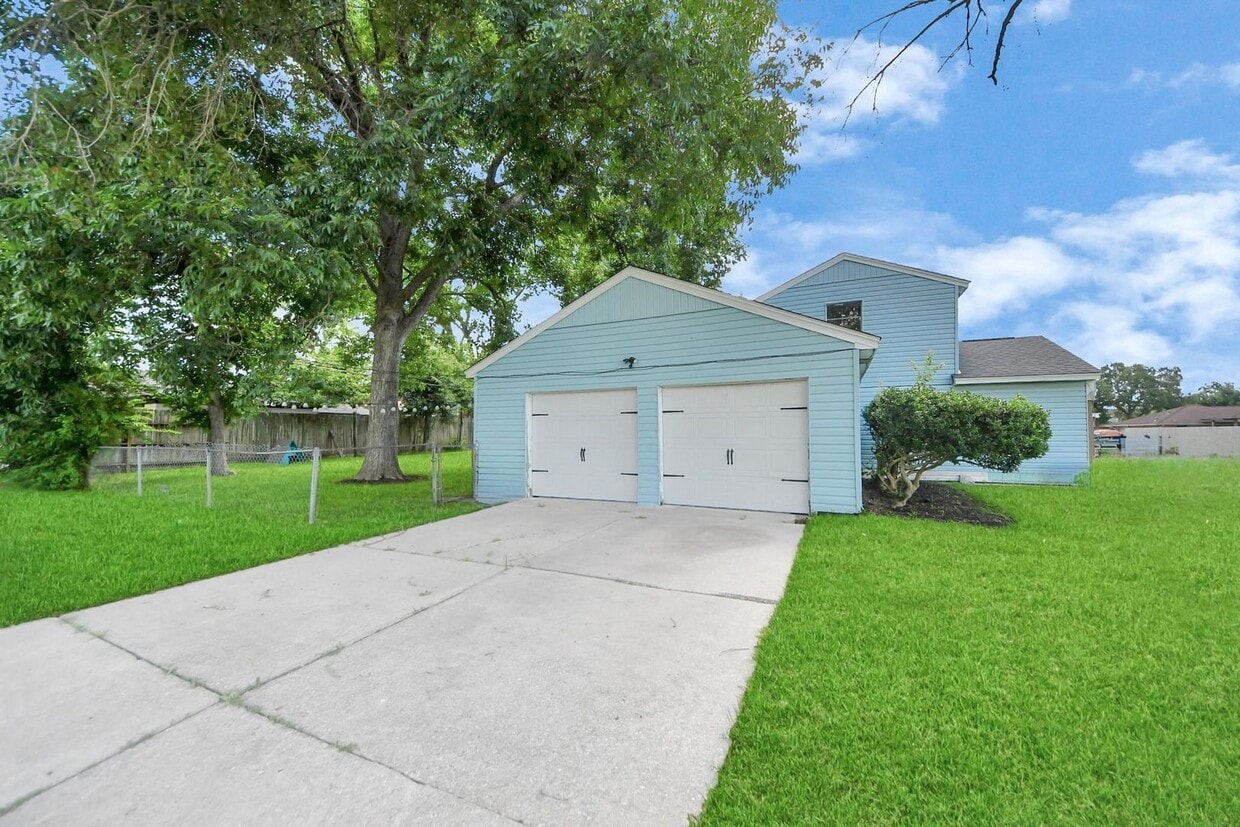 Charming and well-maintained home in the heart of Pasadena! - Charming and well-maintained home in the heart of Pasadena!