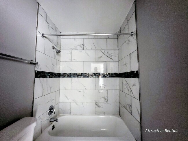 Foto del edificio - 21907 Jeffrey Ave