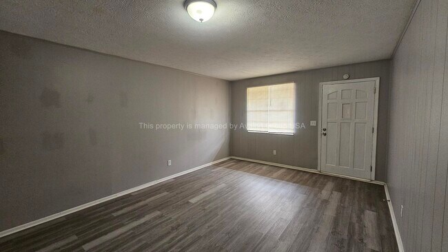 Foto del edificio - 9504 Evesham Rd