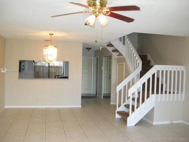 Building Photo - 3964 Cocoplum Cir