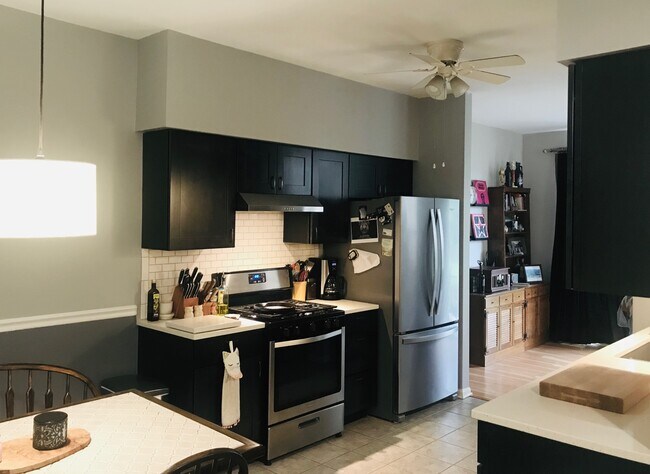 Building Photo - 355 Mill St