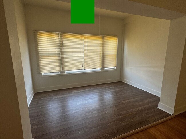 Foto del edificio - 6937 S Merrill Ave