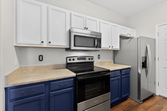 Building Photo - 4451 S Ammons St