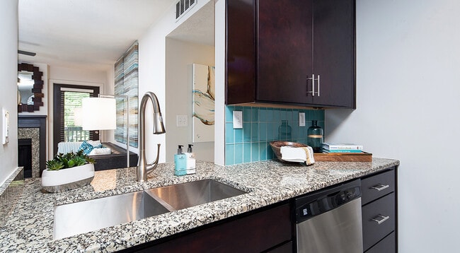 Building Photo - Broadleaf at Holcomb