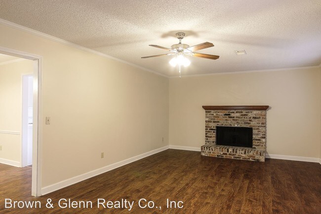 Building Photo - 336 S Shields Rd