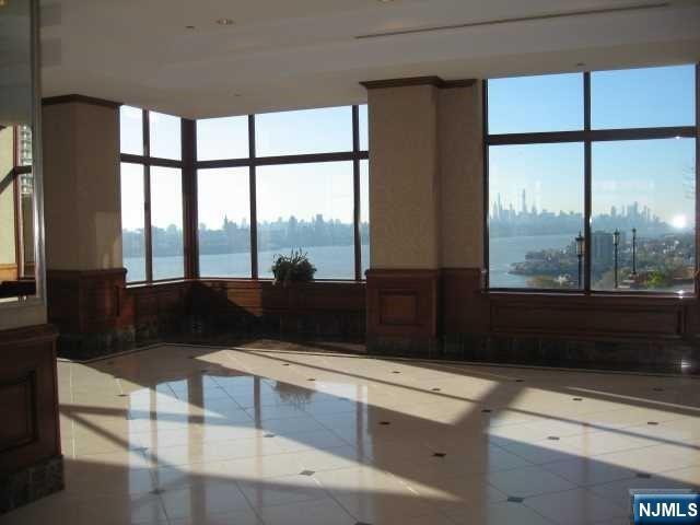 Foto del edificio - 100 Old Palisade Rd
