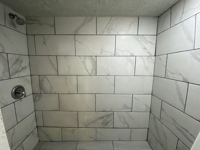 Foto del edificio - 877 Garfield St