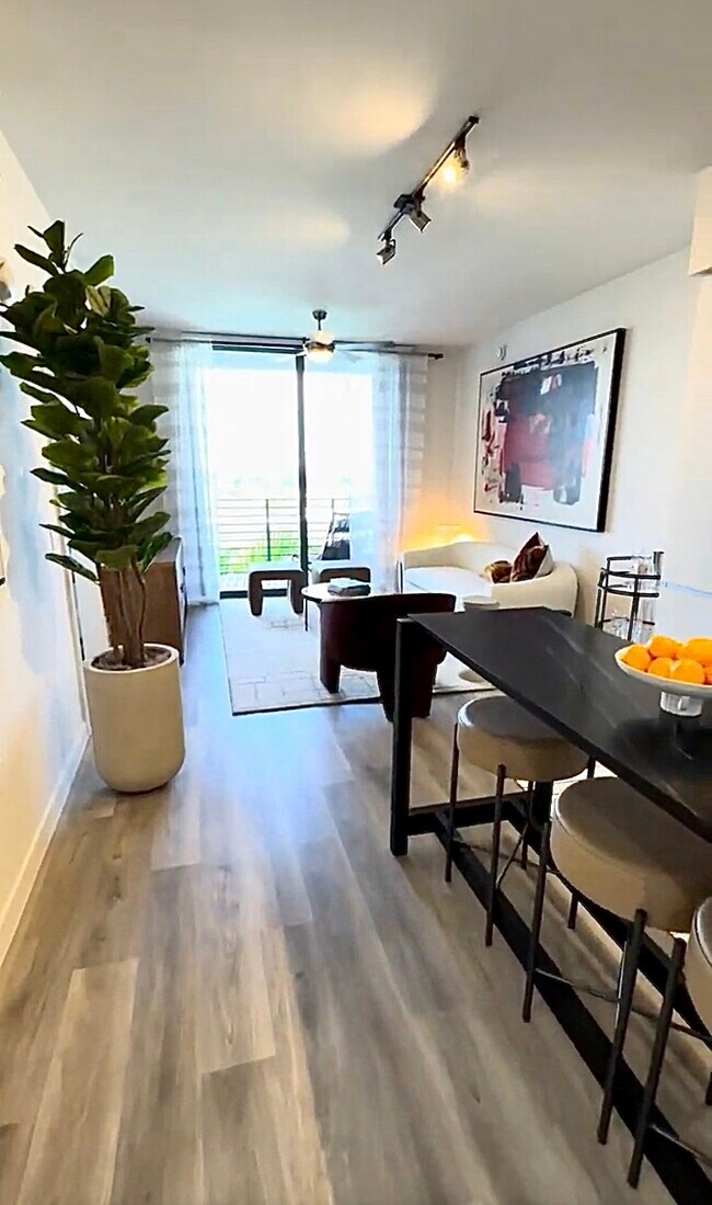 Foto del edificio - 532 NE 1st Ave