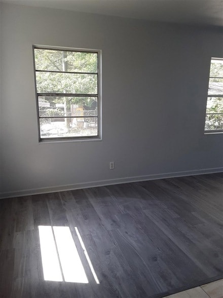 Building Photo - 1104 Volusia St