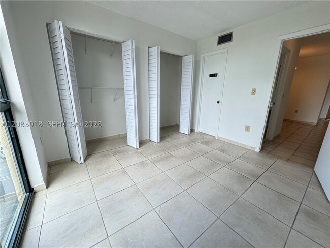 Foto del edificio - 11780 SW 18th St