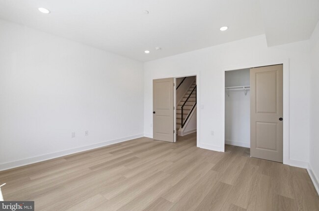 Foto del edificio - 3931 Fairmount Ave