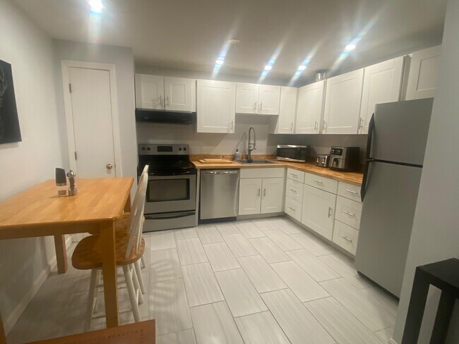 Foto del edificio - 1103 White Cedar Blvd