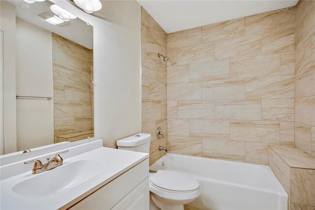 Building Photo - 6101 Greentree Ln