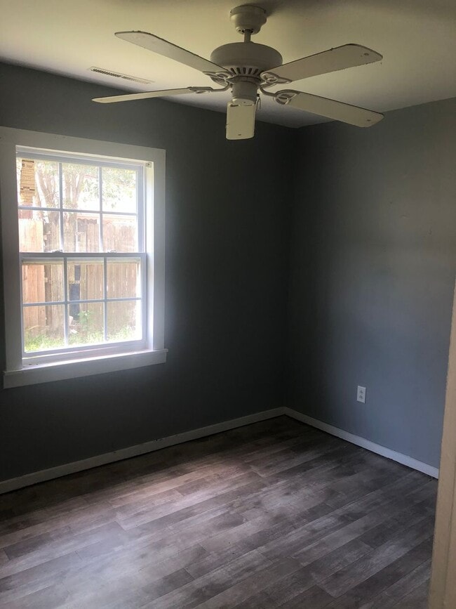 Photo - Charming Ranch House