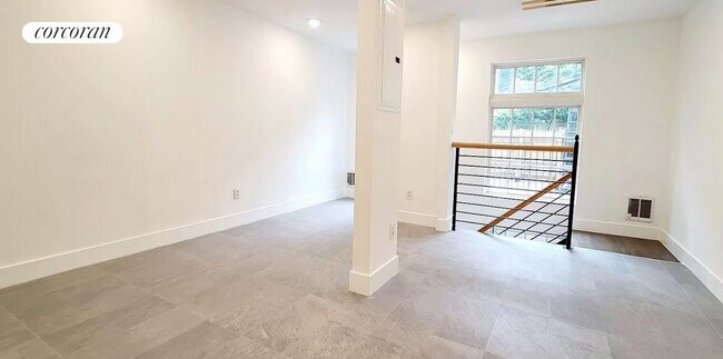 Building Photo - 352 W 123rd St