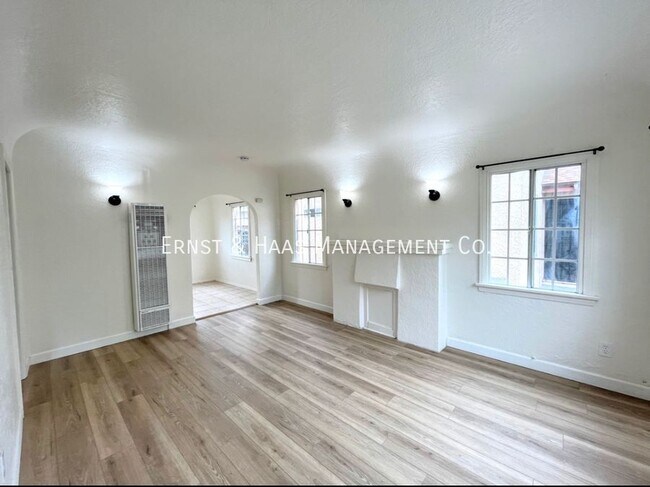 Foto del edificio - Cozy 1 Bedroom House In The Heart of Lynwo...