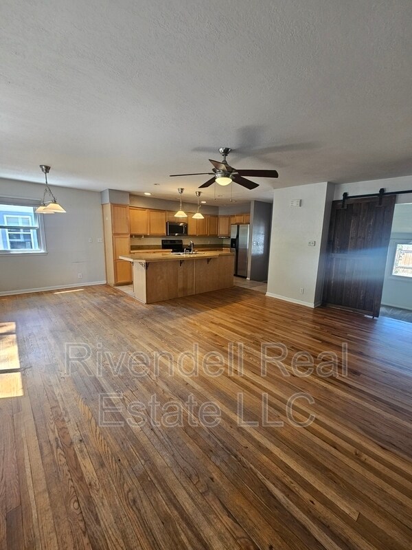 Foto del edificio - 2279 Kendall St