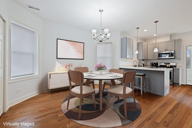 Foto del edificio - 2745 W Giddings St