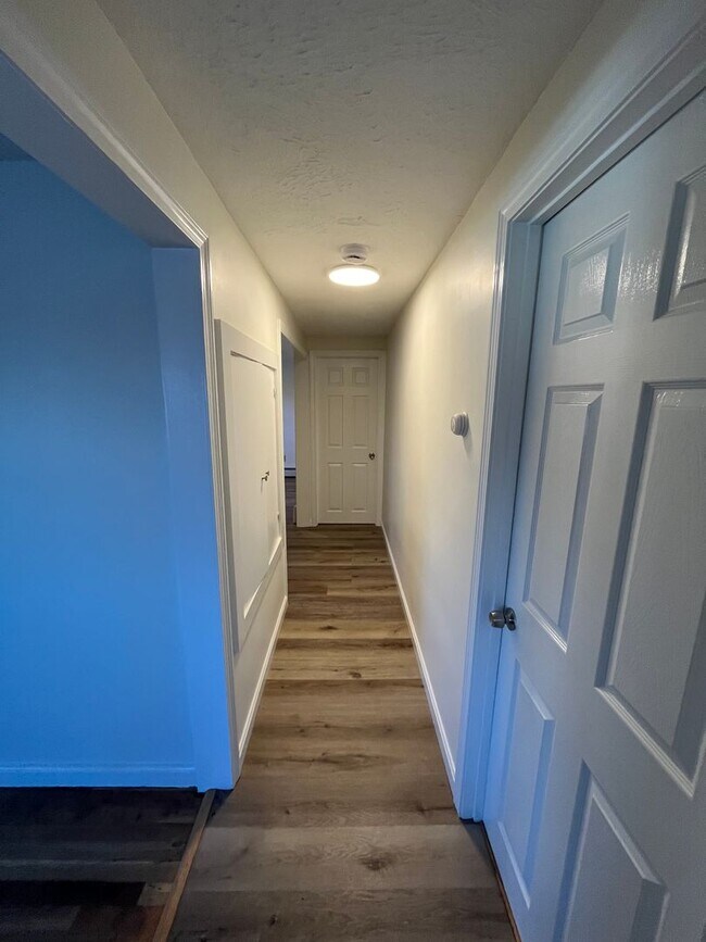 Foto del edificio - Renovated 3 Bedroom