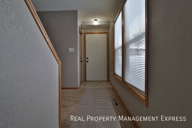 Foto del edificio - 3 Bedroom Duplex in Eastern Sioux Falls!