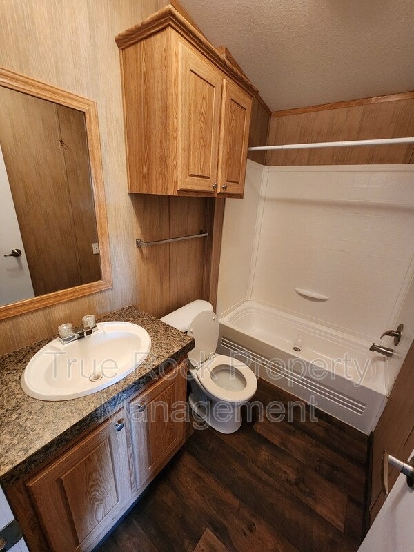 Foto del edificio - 16243 CR 1526- Garden Oaks #113