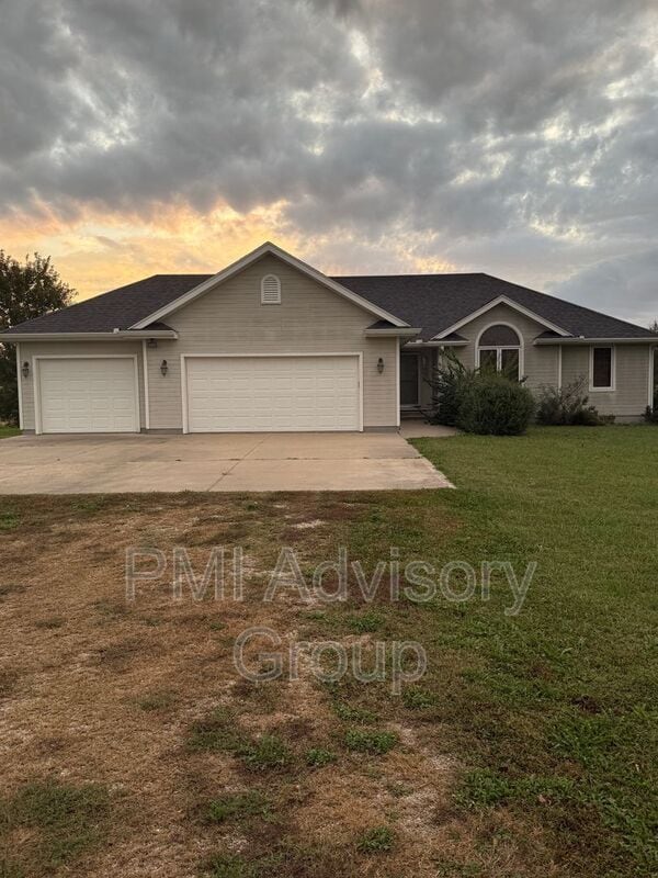 Foto principal - 4206 Hwy K4