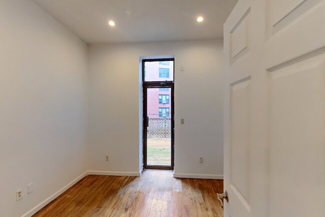 Foto del interior - 1039 Fulton Street