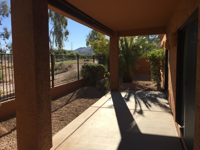 Foto del edificio - 7231 S Golfside Ln