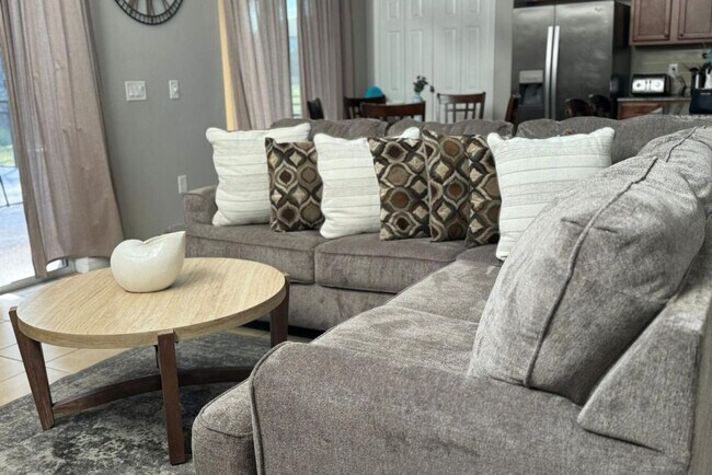 Building Photo - 620 Orange Cosmos Blvd