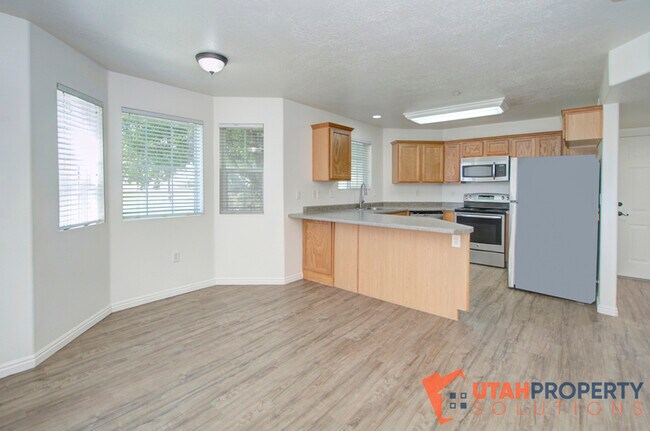 Foto del edificio - 2101 N Aurora Way